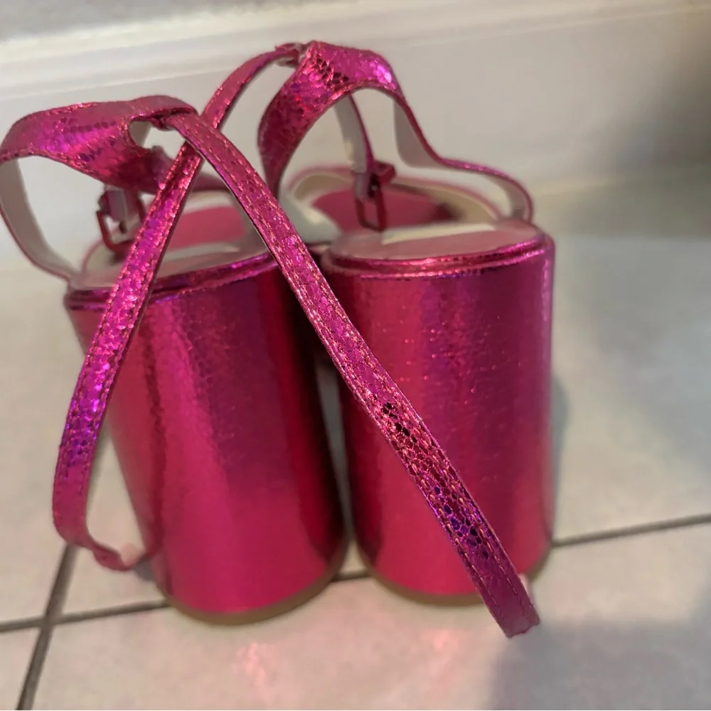 Dolce Vita Metallic Fuchsia Crisscross Slingback Heels - Picture 5 of 7